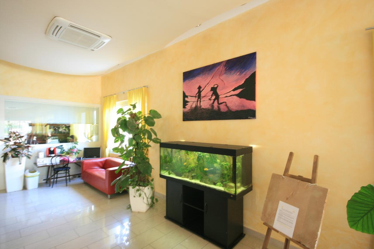 Residence Beach Paradise Rimini Esterno foto