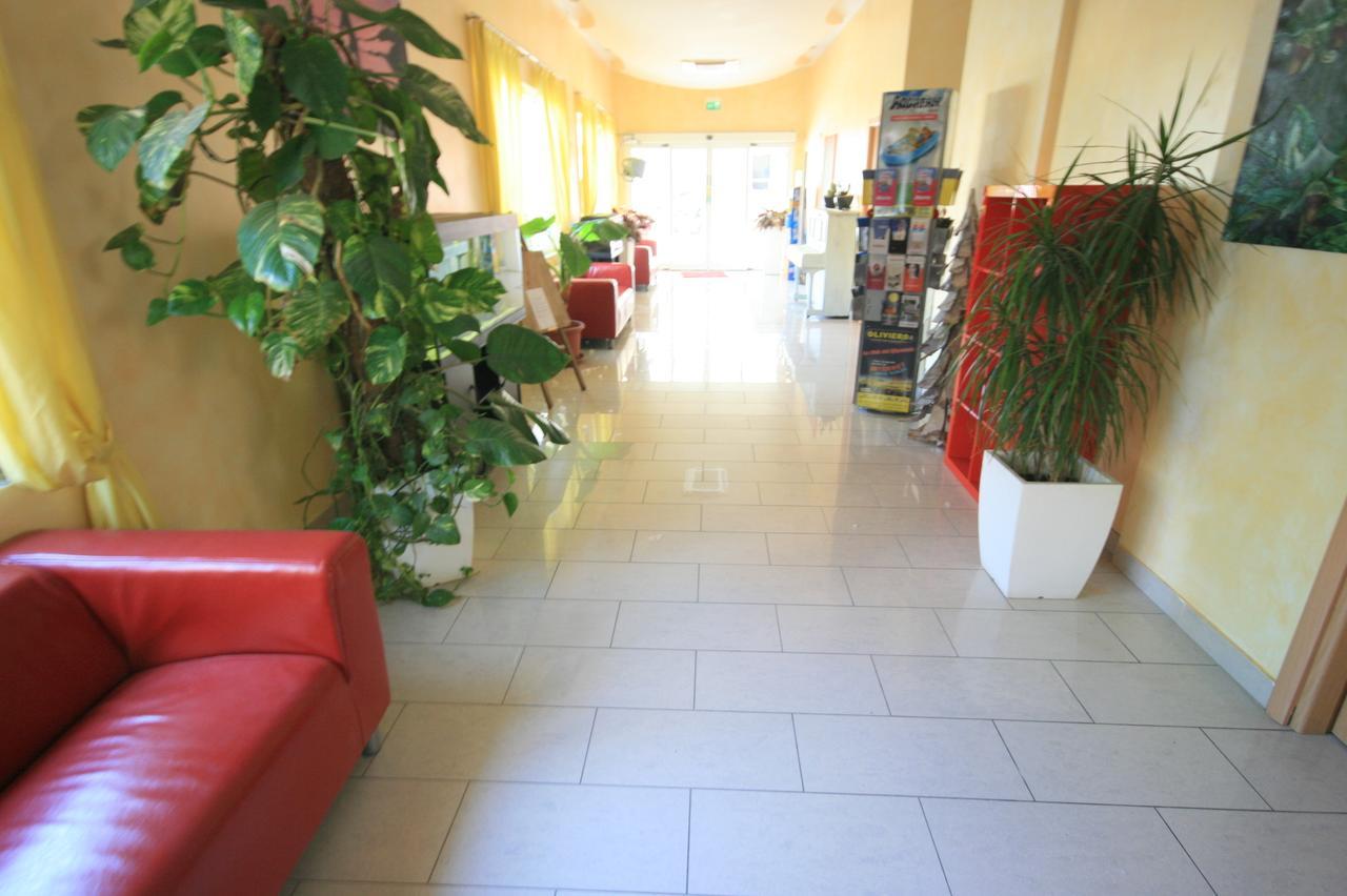 Residence Beach Paradise Rimini Esterno foto