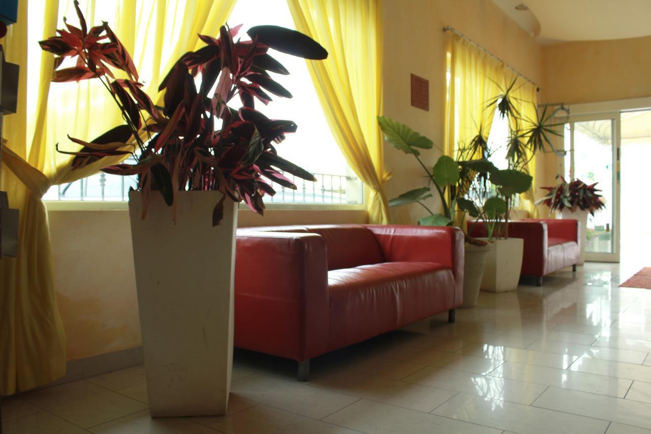 Residence Beach Paradise Rimini Esterno foto