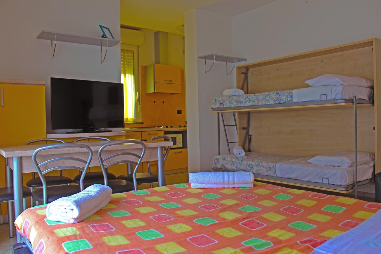 Residence Beach Paradise Rimini Esterno foto