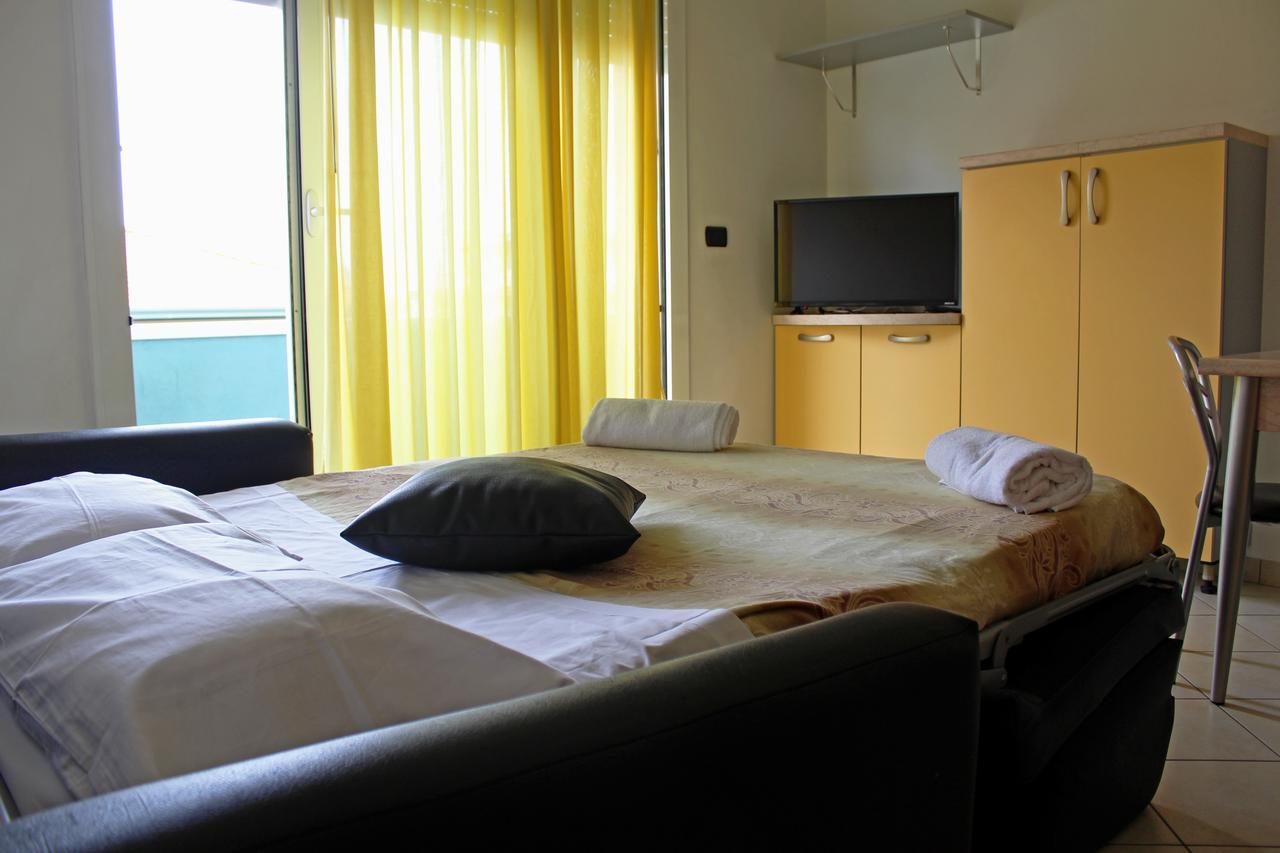 Residence Beach Paradise Rimini Esterno foto