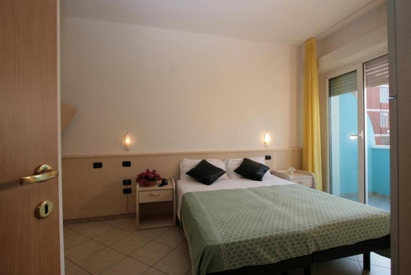 Residence Beach Paradise Rimini Esterno foto